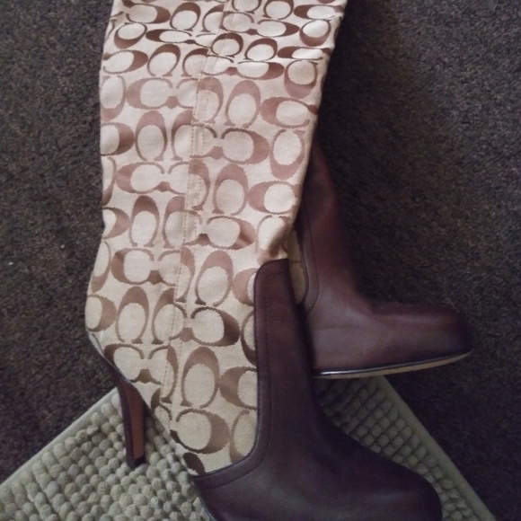 Coach Boots - Picture 1 of 1